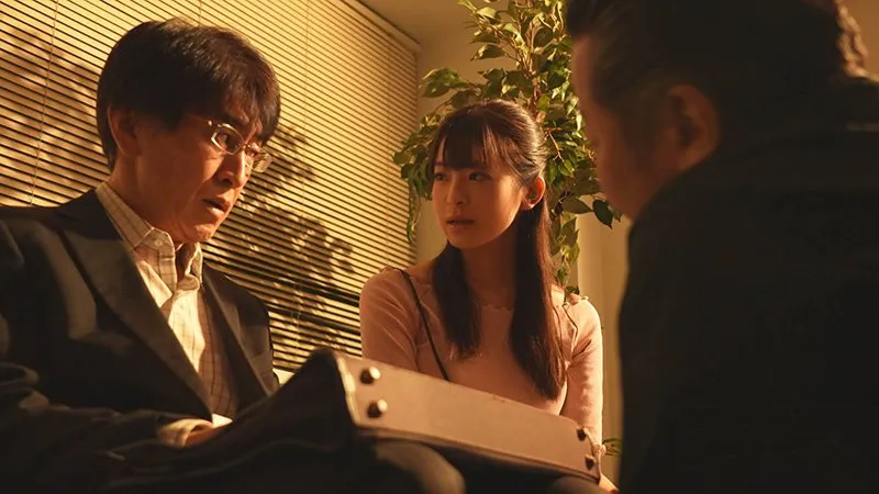 Chồng yêu vay nợ bang hội, bà xã phải bán thân để trả nợ